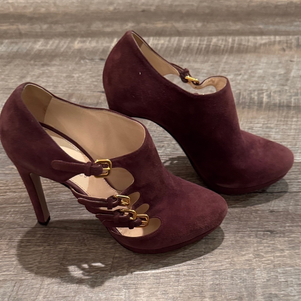 Prada Deep Burgundy Heels with Gold Accents - Picture 2 of 6